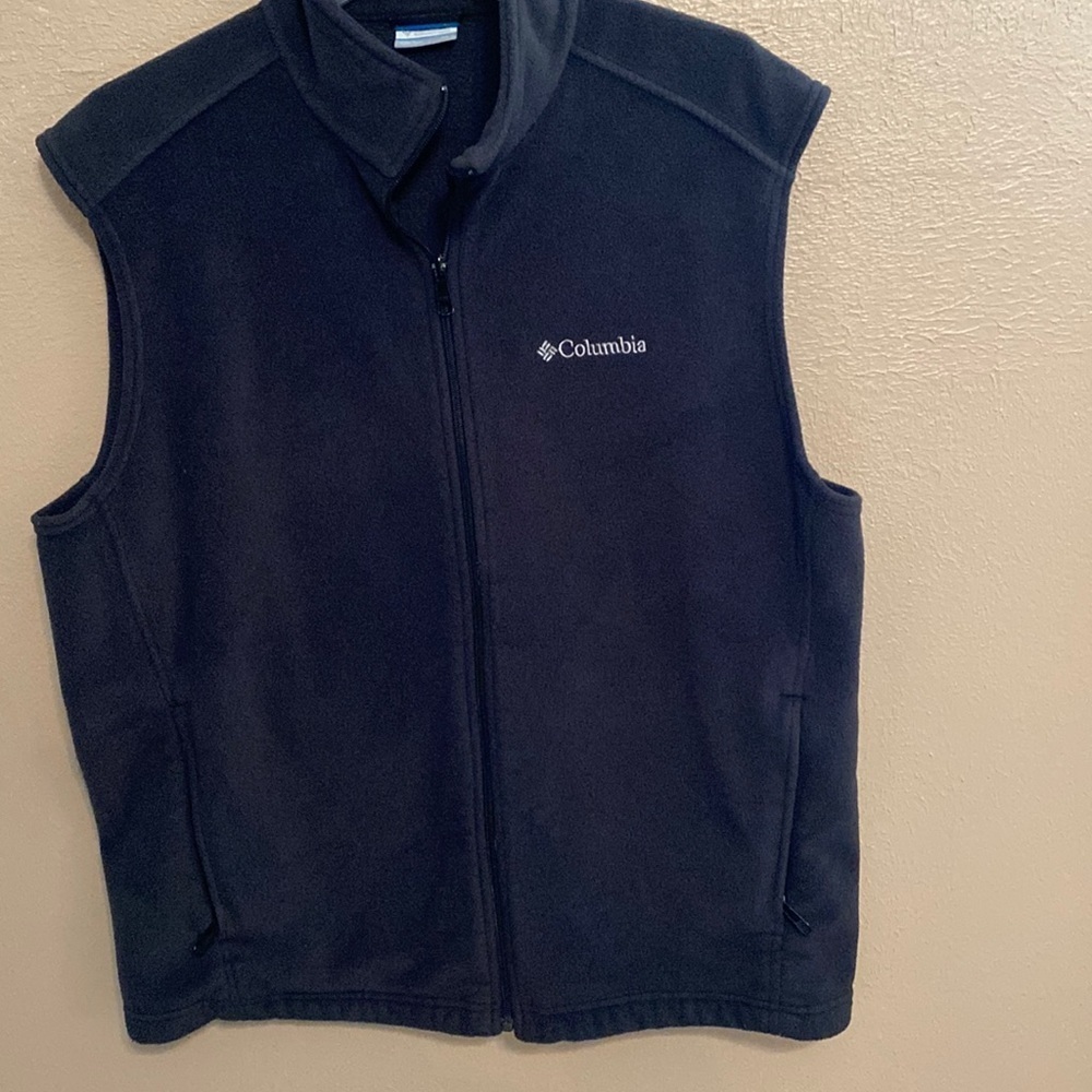 Columbia vest